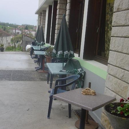 Chambre D'Hote La Frezelle Rouvres-la-Chetive Екстер'єр фото